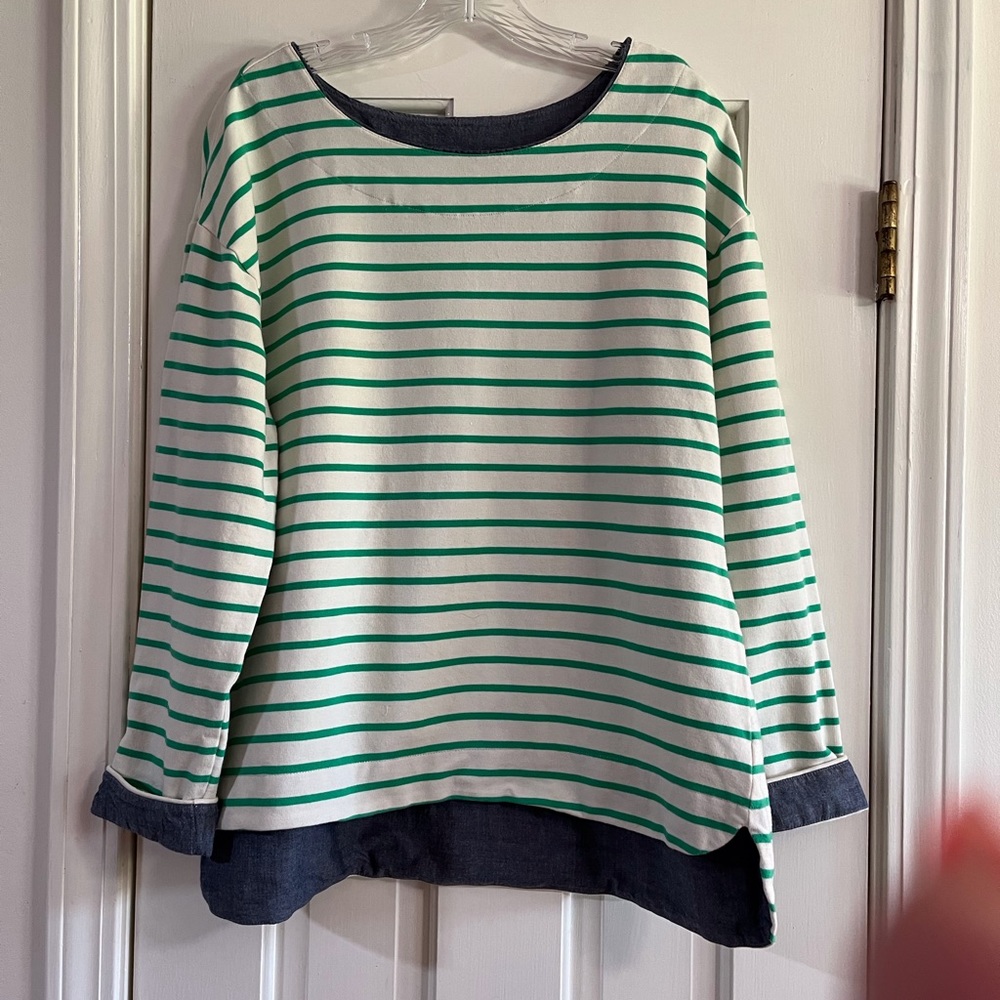 D & co. Top Size Large